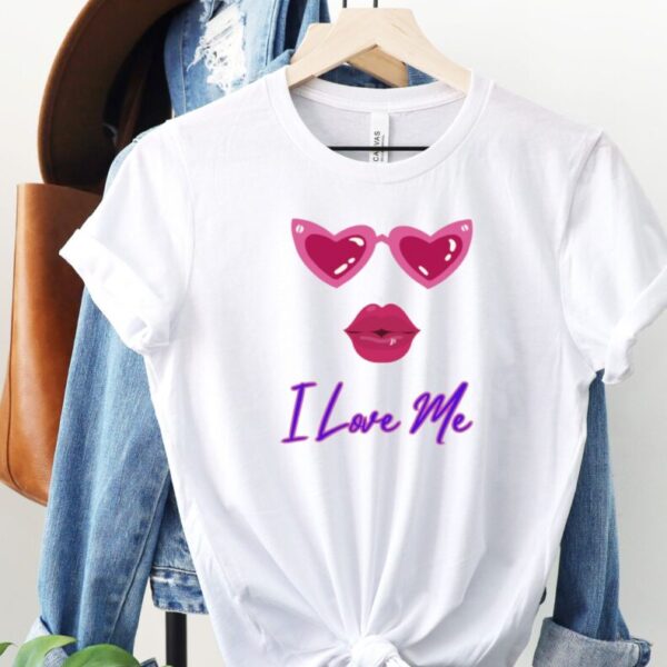 I Love Me - Unisex Short Sleeve Tee