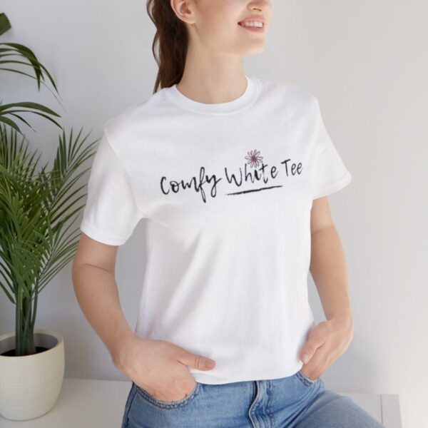 Comfy White Tee - Unisex Short Sleeve Tee