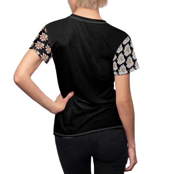 'Sassafras' Women's Tee - Image 5